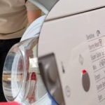 Определено грешите: Как да перете правилно дрехите си, за да